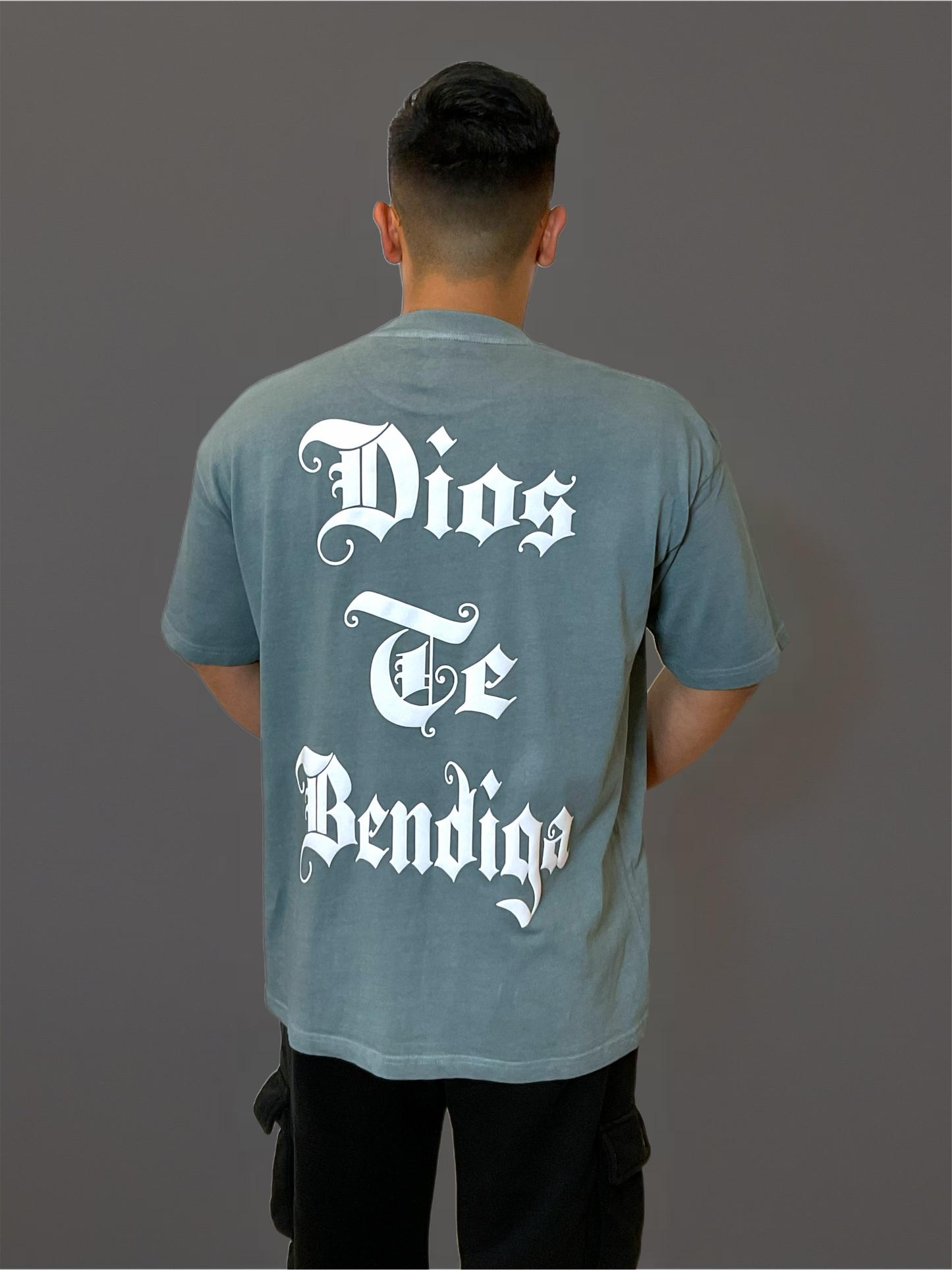 DIOS TE BENDIGA TEE
